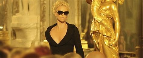 musique pub dior charlize theron 2011|Dior .